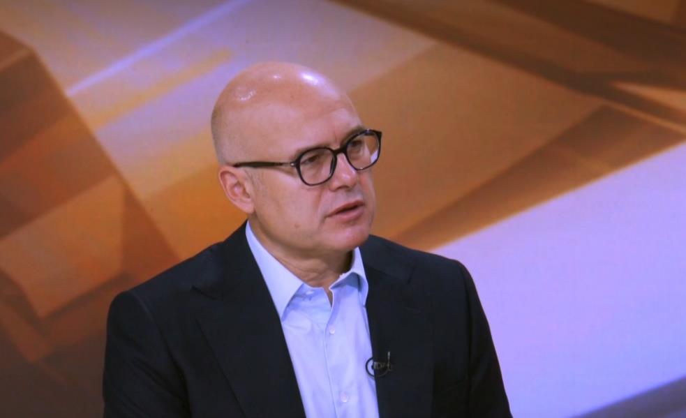 "ZLOUPOTREBLJAVA FUNKCIJU, ON ODAVNO NIJE REKTOR" Vučević o političaru Đokiću: Zabrinjava da ide u Brisel i lobira da Srbija bude kažnjena