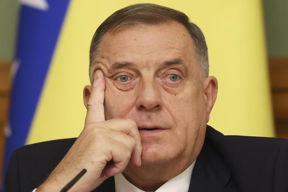 DODIK PODRŽAO HRVATE U FEDERACIJI BIH: "Mi hrišćani smo pod pritiskom muslimana u Bosni i Hercegovini"