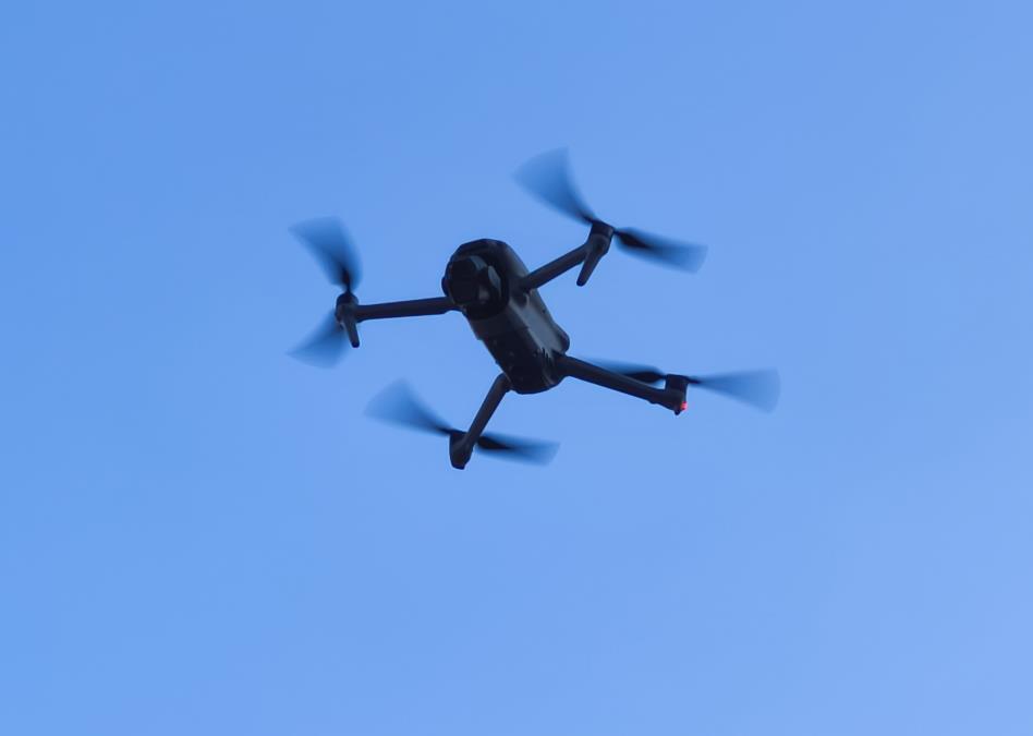 UZBUNA U ESTONIJI: Dva drona primećena u blizini vojne baze, NATO reagovao