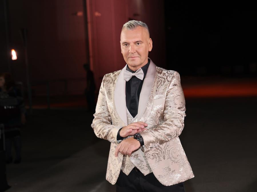 "BIO SAM DO GUŠE U IZMETU, SA EKSEROM U KOLENU" Milan Milošević otkrio sve pokušaju ubistva: "Davili su me..." Spomenuo OVOG POZNATOG PEVAČA