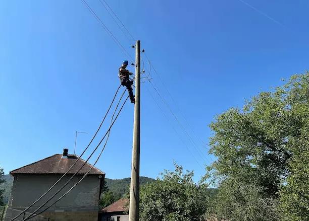 RADOVI NA REKONSTRUKCIJI MREŽE: Ovaj deo Čačka u petak će 8 sati biti bez struje