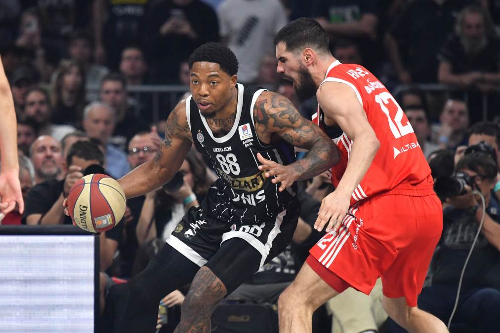 EVROLIGA PRELOMILA: Evo ko sudi večiti derbi Partizan - Zvezda!