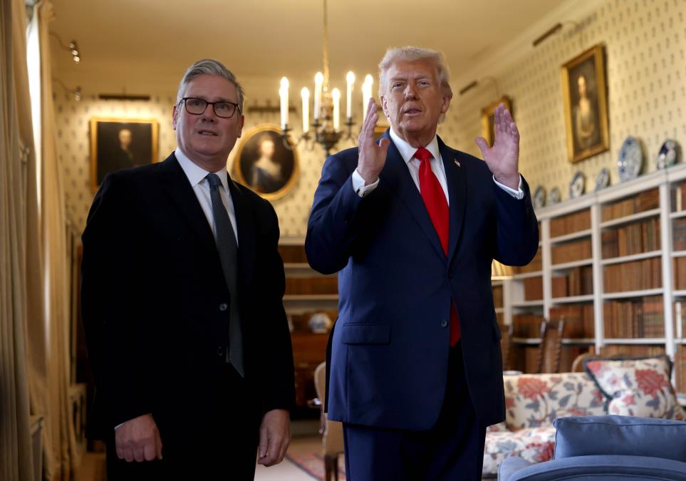 trump05-EPA-Neil-Hall-Pool.jpg?ts=2025-09-18T14:14:32