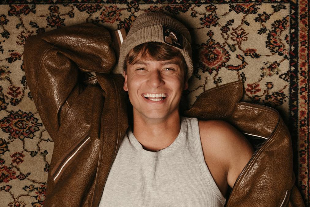 JAKOV JOZINOVIĆ OBARA SVE REKORDE! Za samo 15 minuta rasprodao 4.000 karata, mladoj muzičkoj zvezdi se smeši i 9. koncert?! (FOTO)