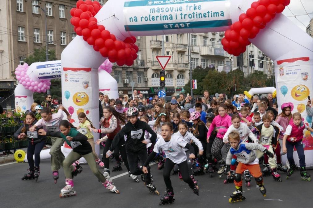 ROLERIJADA U SUBOTU U NOVOM BEOGRADU: Od 9.30 do 14 časova u Bulevaru Nikole Tesle