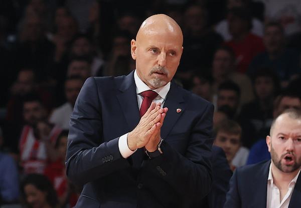 zvezda-baskonia-239836.jpg?ts=2025-10-23T23:43:56