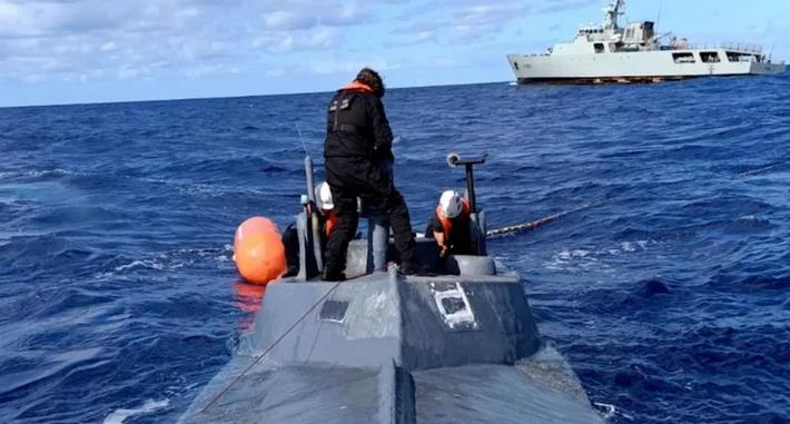 2025-11-05-09_35_07-Portugal_-Narco-sub-carrying-1.7-tonnes-of-cocaine-seized-in-Atlantic-Mozilla-.jpg?ts=2025-11-05T09:35:55