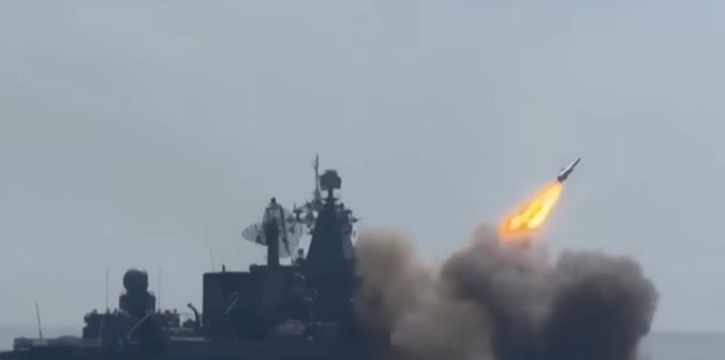 raketa.jpg?ts=2025-11-06T18:09:04