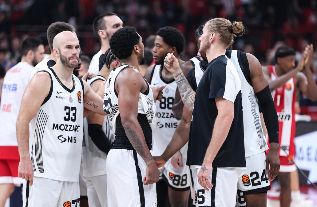 OLYMPIACOS-PARTIZAN_69.jpg?ts=2025-11-08T09:45:57