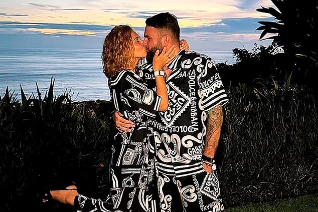 103749581-15276943-image-a-2_1762786355980-copy.jpg?ts=2025-11-10T20:34:10