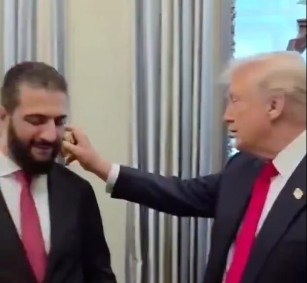 Donald-Tramp-Ahmad-Sara.jpg?ts=2025-11-12T21:41:33