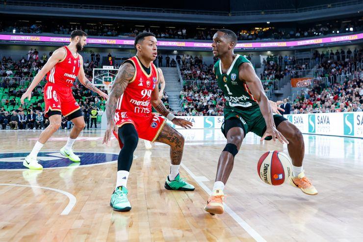 oli-6.jpg?ts=2025-11-17T17:54:20