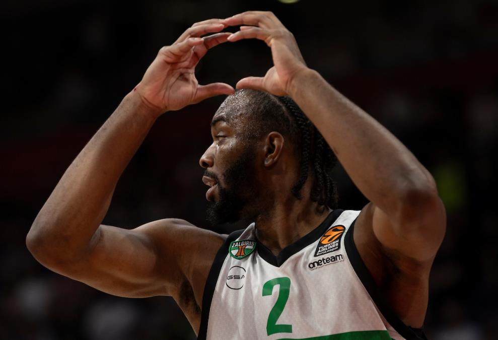 Kinan-Evans.jpeg?ts=2025-11-18T14:08:44