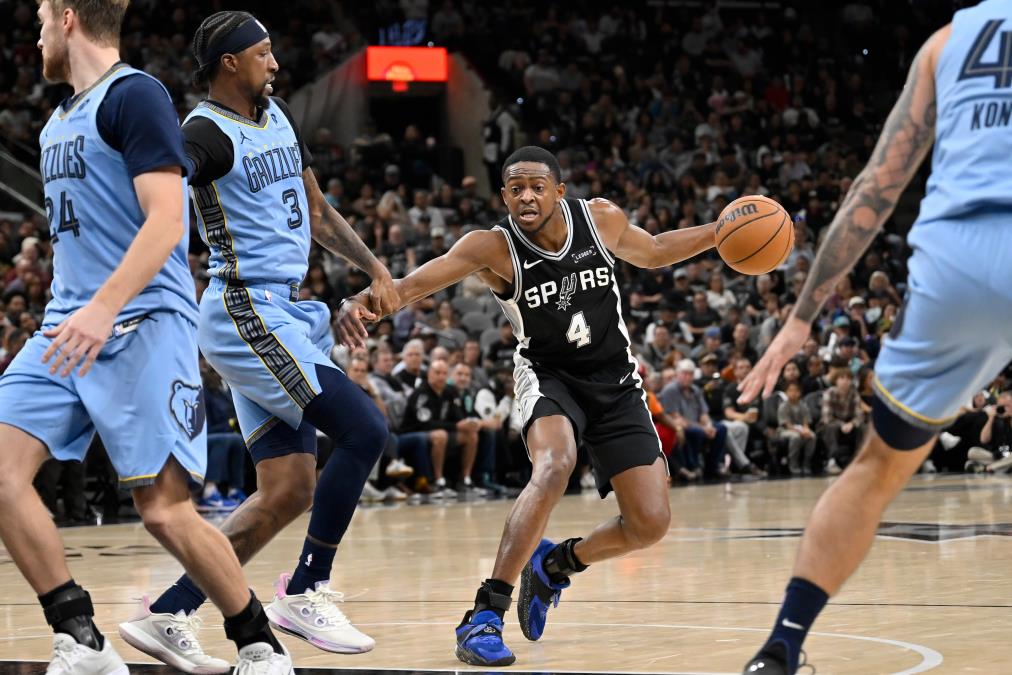 Dearon-Foks.jpeg?ts=2025-11-19T09:30:03