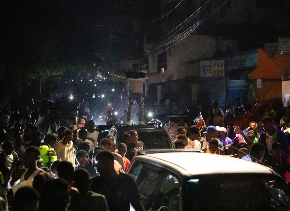 TRAGEDIJA NA HAITIJU: Najmanje 30 ljudi poginulo u stampedu