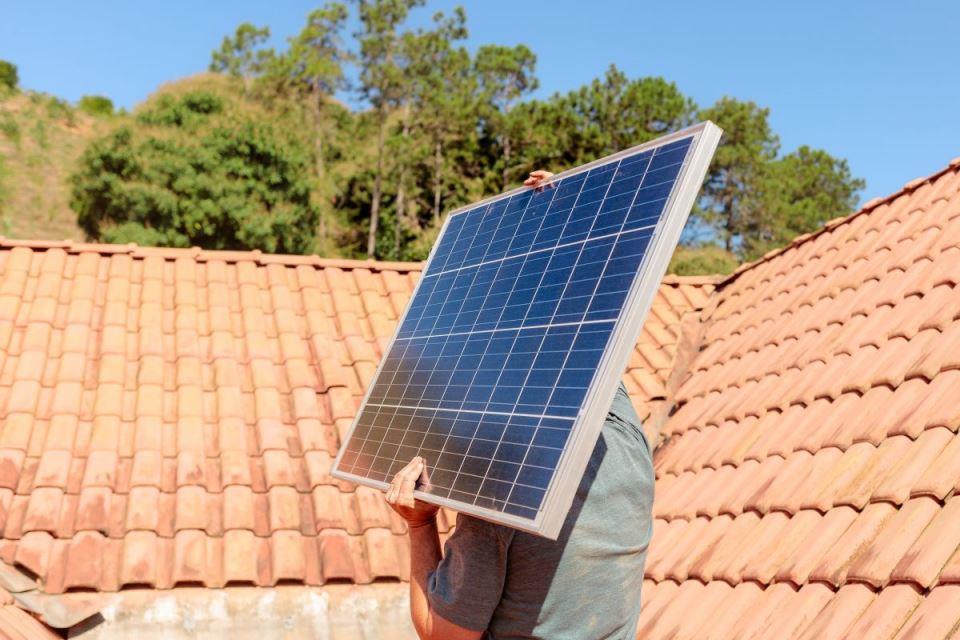 Koliko košta ugradnja solarnih panela za jedno domaćinstvo? Evo kakva je procedura i da li se ta investicija isplati