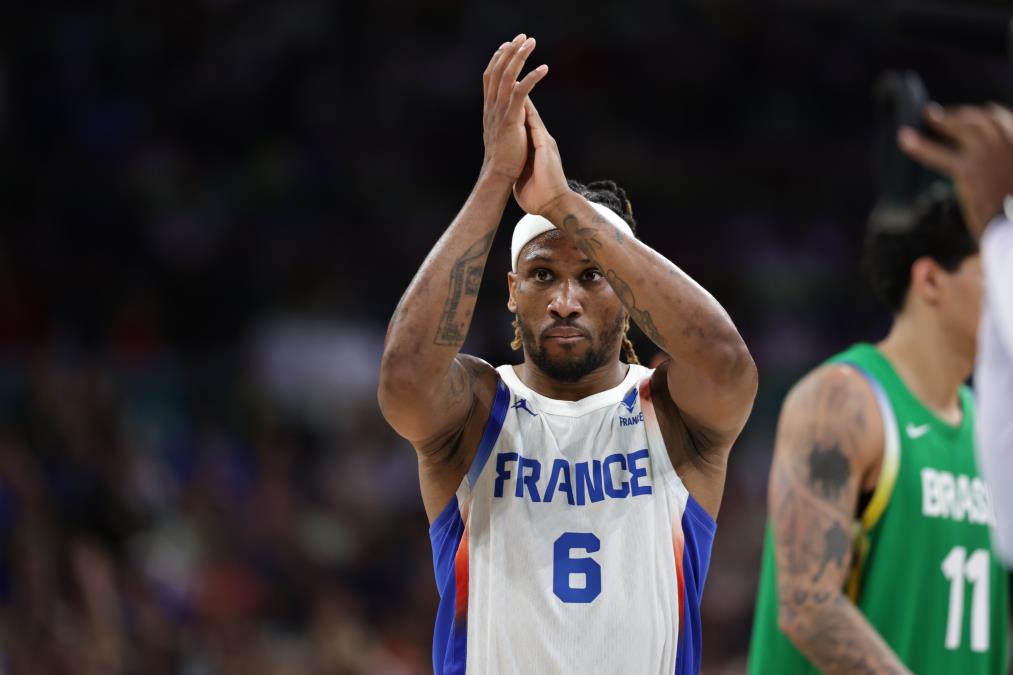 Endrju-Albisi.jpeg?ts=2025-11-25T14:22:17