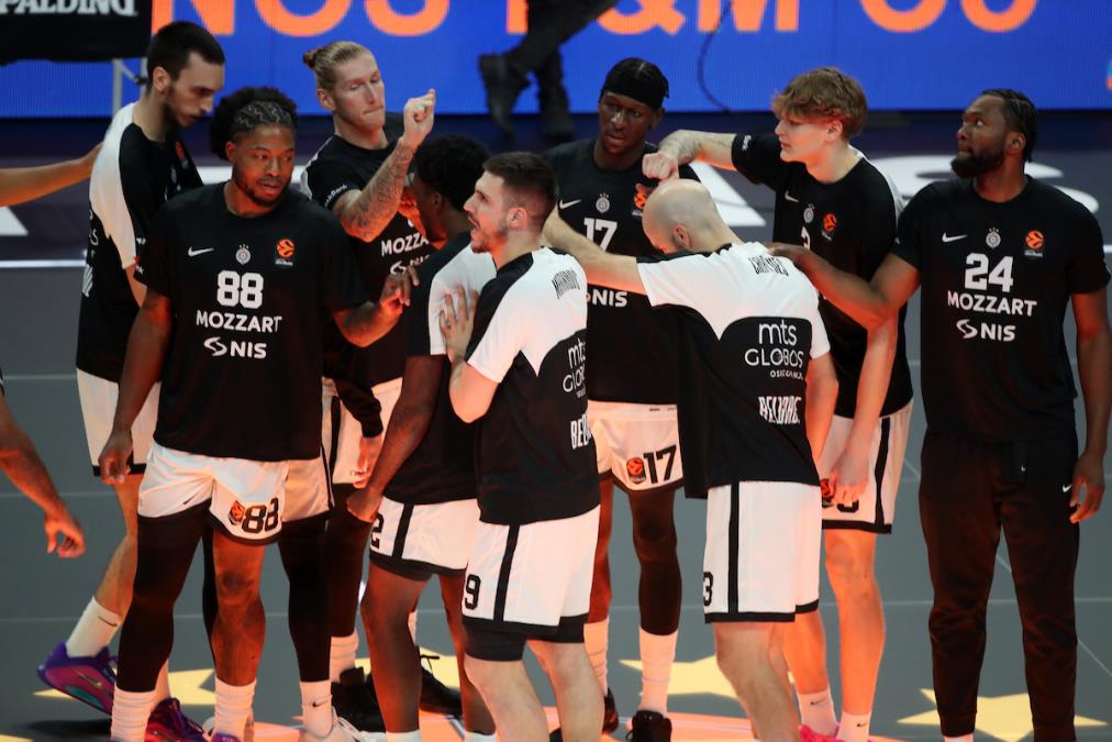 PANvsPAR002.jpg?ts=2025-11-25T20:30:30