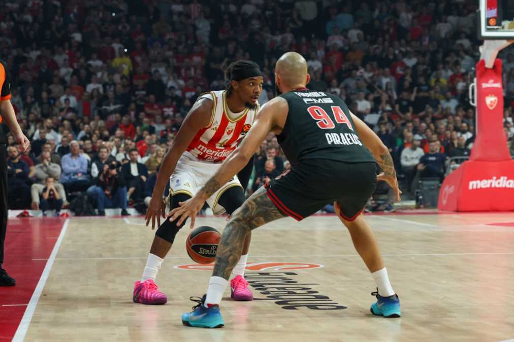 Crvena-zvezda-Olimpijakos-Evroliga-3-.jpeg?ts=2025-11-26T20:13:19