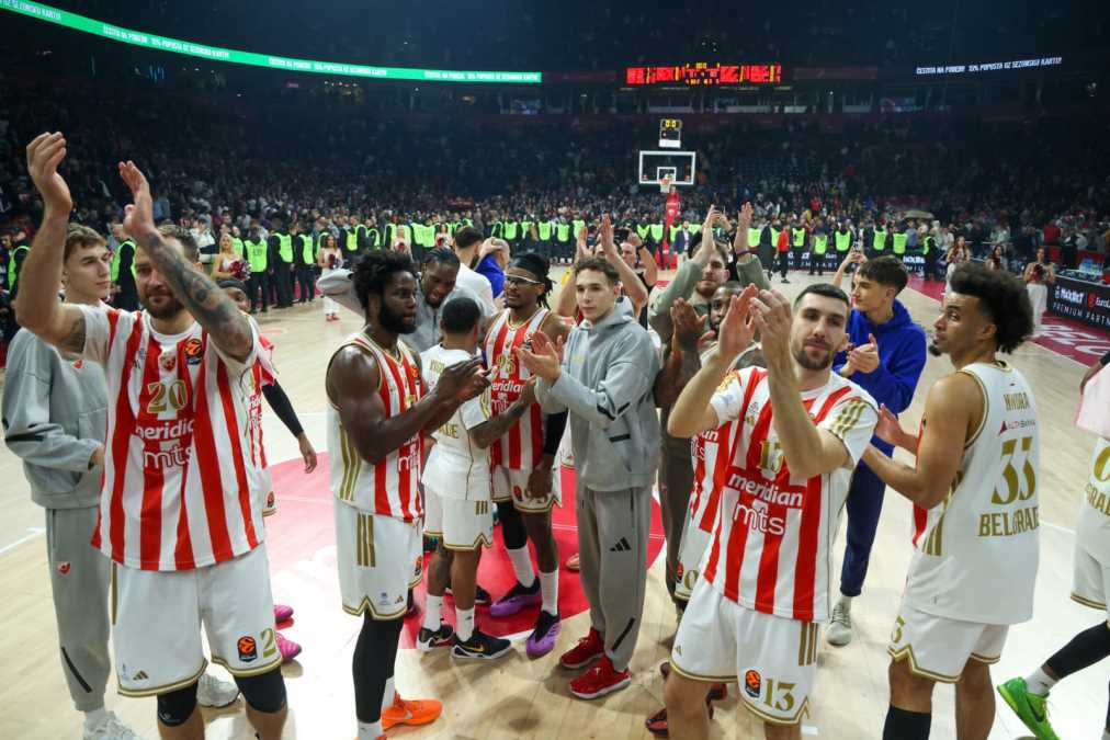 Crvena-zvezda-Olimpijakos-Evroliga-14-.jpeg?ts=2025-11-26T21:31:59