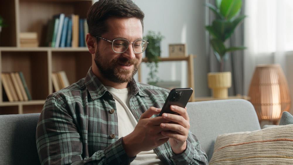 Trend za kojim su mnogi poludeli: AI devojke su novi hit, ali niko ne zna koliko su opasne