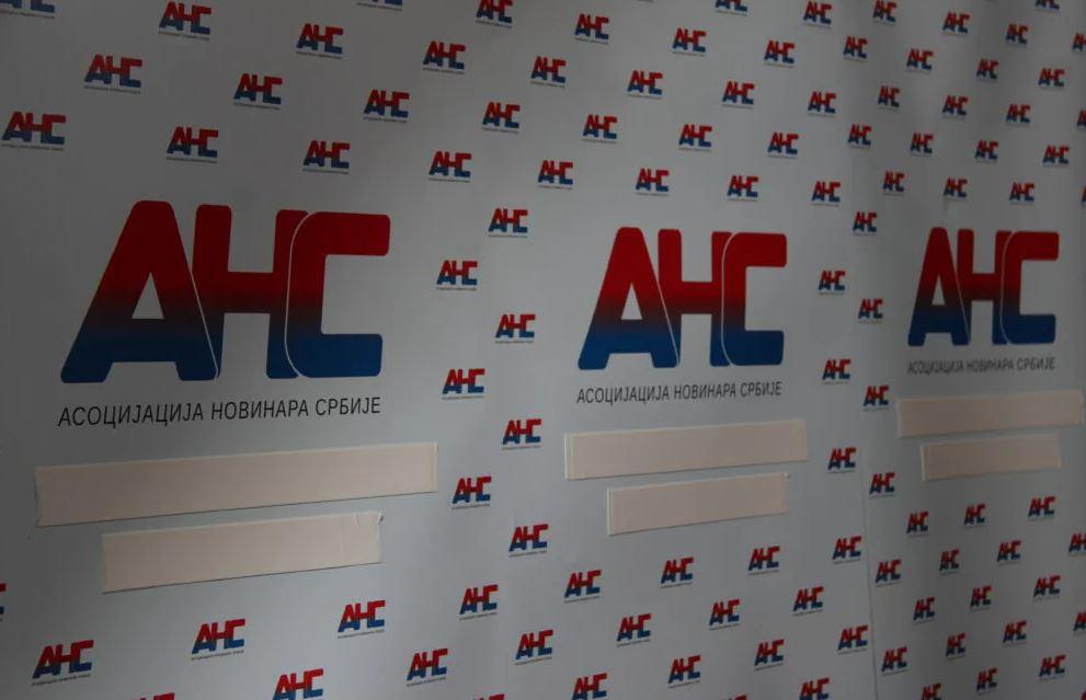 ASOCIJACIJA NOVINARA SRBIJE NAJOŠTRIJE OSUDILA PRETNJE VLADIMIRU MITRIĆU: Direktan napad na slobodu medija, ćutanje znači ohrabrivanje novih napada!