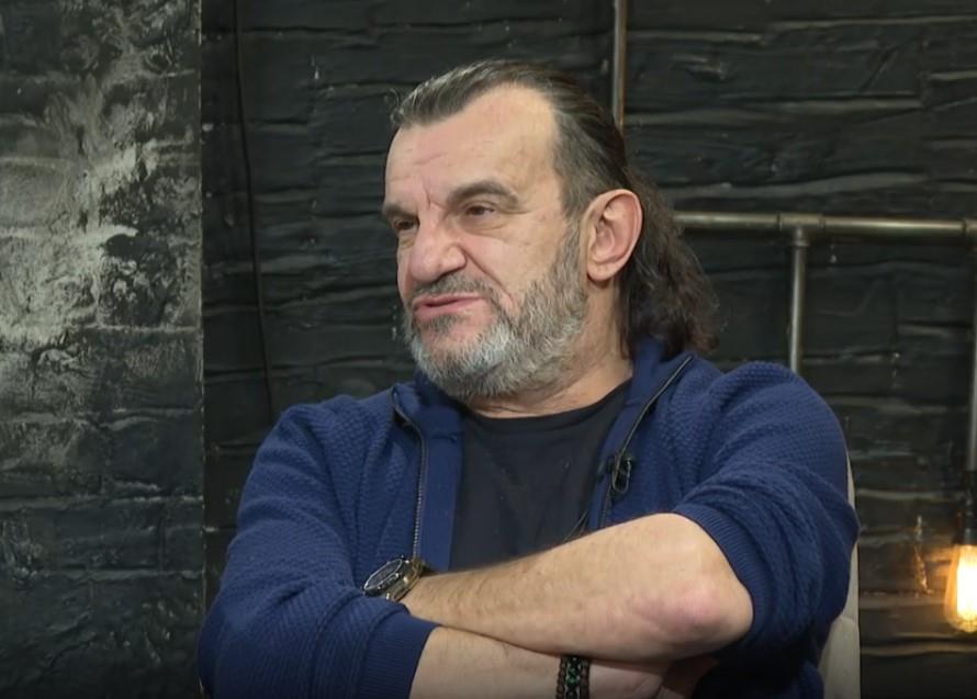ACA LUKAS ZAVRŠIO U URGENTNOM CENTRU Pevač se lekarima obratio za pomoć, pa hitno hospitalizovan
