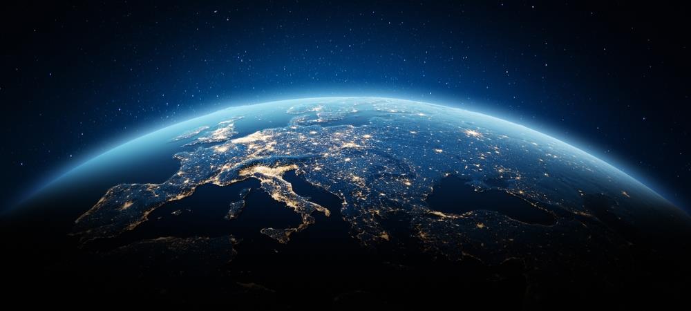 shutterstock_2375460099.jpg?ts=2025-12-12T08:40:17