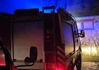 IZBIO POŽAR U VIKEND NASELJU NA BREZOVICI: Vatrogasci se bore s vatrom, pojedina naselja privremeno bez električne energije (VIDEO)