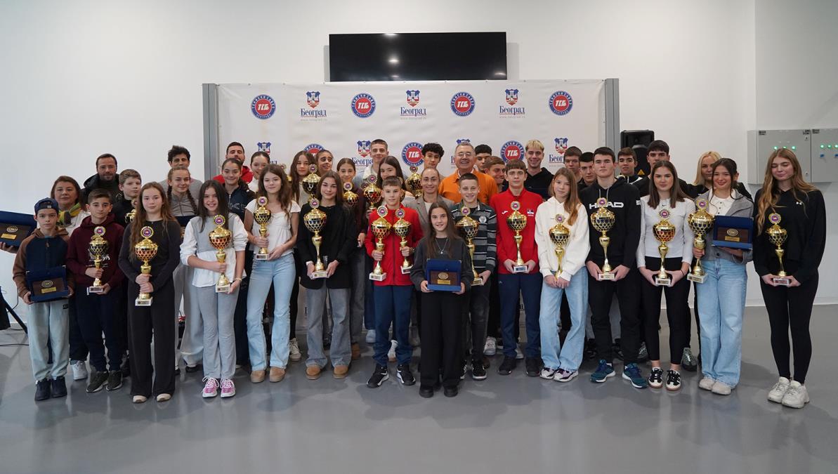 TENISKI SAVEZ BEOGRADA NAGRADIO NAJBOLJE U 2025. GODINI: Aleksandra Krunić delila vredna priznanja