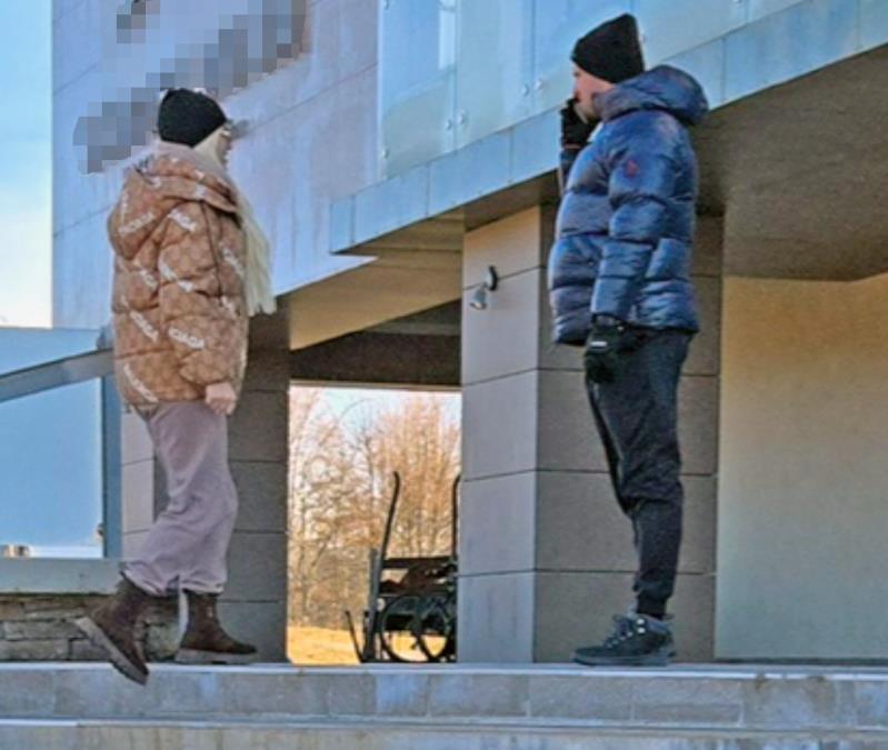 DŽIDŽA POSLE GUBITKA BEBE OTIŠLA IZ BEOGRADA: Evo gde se i s kim nalazi pevačica! (PAPARACO)