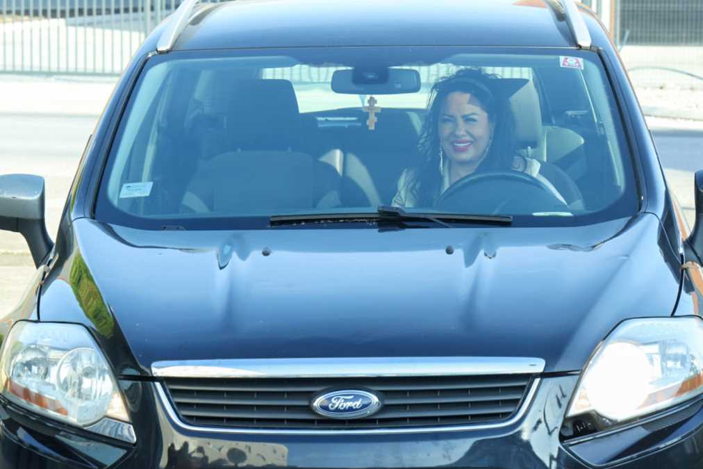 TRI BRAKA DO 18. GODINE, ABORTUS, OCA UPOZNALA U 20. GODINI Životna priča naše pevačice ostavlja bez daha: Majka je Romkinja, kad je trebalo sinu objasniti...