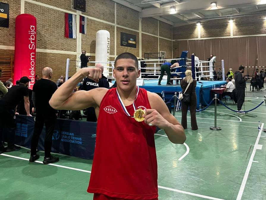 TRAJKOVIĆ OPET ŠAMPION SRBIJE Dominacija mladog boksera u Subotici