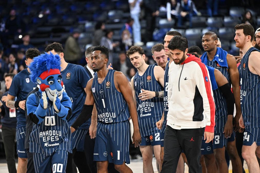 KRAJ JEDNE ERE: Buboa posle osam godina napustio Efes