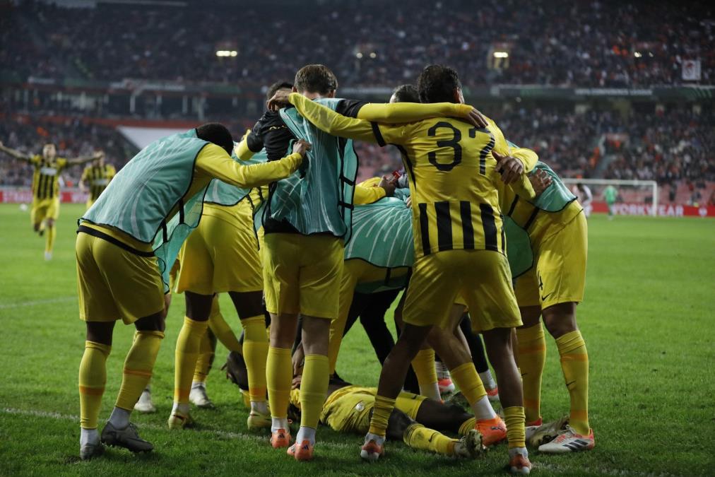 LIGA KONFERENCIJE: Pobeda atinskog AEK-a za prvo mesto na tabeli