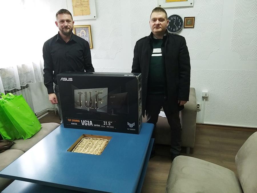 BIVŠI UČENICI SE UJEDINILI: Prva donacija generacije ’92 stigla u školu "Triva Vitasović Lebarnik"