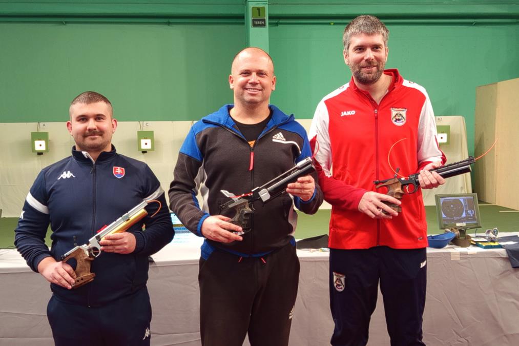 Muskarci_pistolj2.jpg?ts=2025-12-14T19:20:06