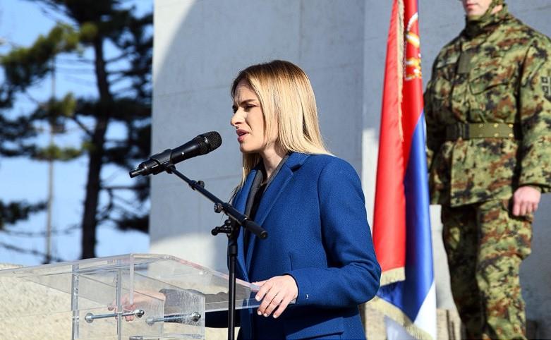 SRPSKI NAROD IMA PRAVO DA POZOVE NA MIR, JER ZNA CENU RATA: Ministarka Stamenkovski poručila na godišnjicu Kolubarske bitke - Da nas više niko ne podeli