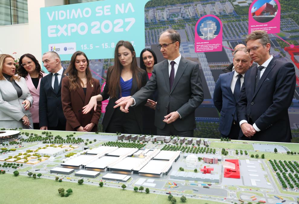 "NEMA VAŽNIJEG PITANJA OD DEMOGRAFIJE" Macut na Trećoj nacionalnoj konferenciji: Srbija – naša porodica (FOTO)