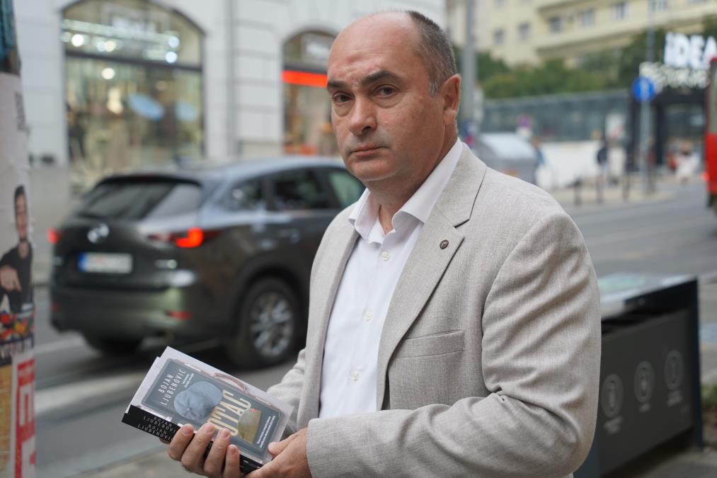 Srbija voli da čita, a svi traže ovu knjigu: Objavljena lista najtraženijih domaćih autora tokom Noći knjige