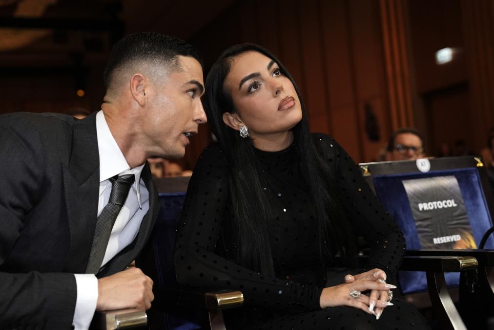 Ronaldo čitavo bogatstvo dao ženama koje su rodile i nestale: Georgini plaća 100.000 € mesečno, a evo šta zahteva zauzvrat!