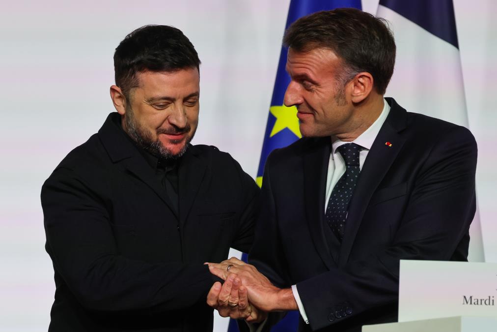 MAKRON: Francuska će nastaviti da podržava Ukrajinu, Rusija bira eskalaciju