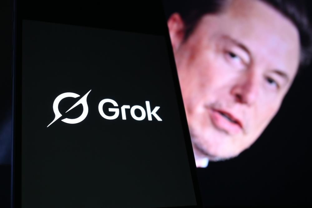 AI skandal trese planetu: Maskov četbot pretvoren u generator digitalne pornografije – filteri zakazali!