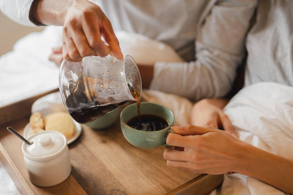 Koliko kafe smemo da popijemo u toku dana? Stručnjak za Kurir televiziju objašnjava šta nikako ne treba da radimo i zašto aroma brzo nestane