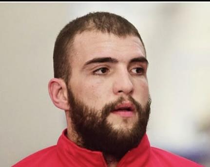 STADO OVACA I MLADI KONJ Veljko Ražnatović se pohvalio svojim imanjem u Titelu: Pokazao da je pravi domaćin (FOTO)