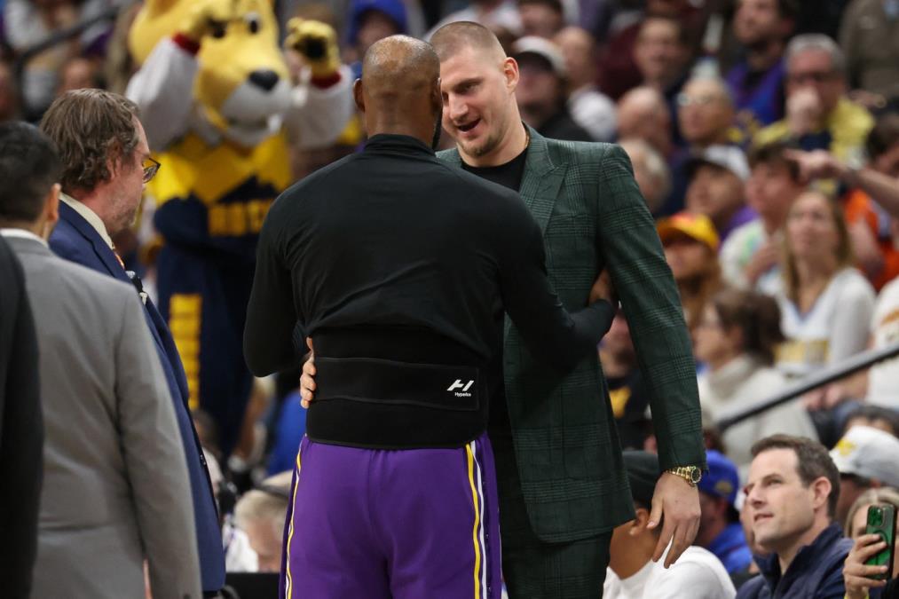 MEGA BOMBA! Lebron Džejms ide u Denver kod Nikole Jokića: Amerikanci najavili spektakularan transfer!