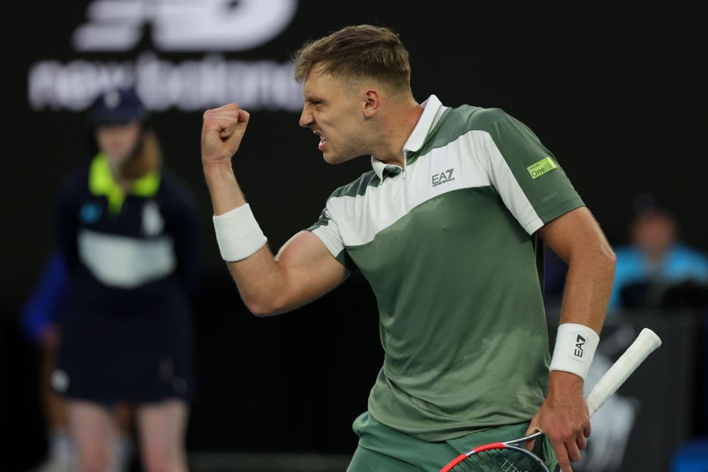 BRAVO, MAJSTORE! HAMAD MEĐEDOVIĆ OSVOJIO TITULU U NAPULJU! Srbin napravio ogroman skok na ATP listi, evo na kom se mestu sada nalazi!