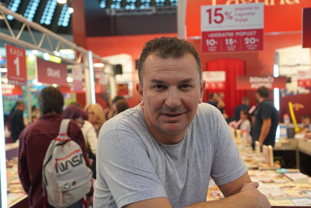 Uručenje novoustanovljenog priznanja u Zaječaru: Enes Halilović prvi laureat nagrade "Živojin Pavlović"