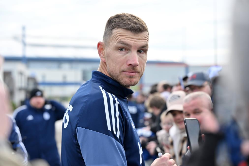 DŽEKO NAJAVIO KRAJ?! Nemci otkrivaju: Završiće karijeru ako Šalke uđe u Bundesligu!