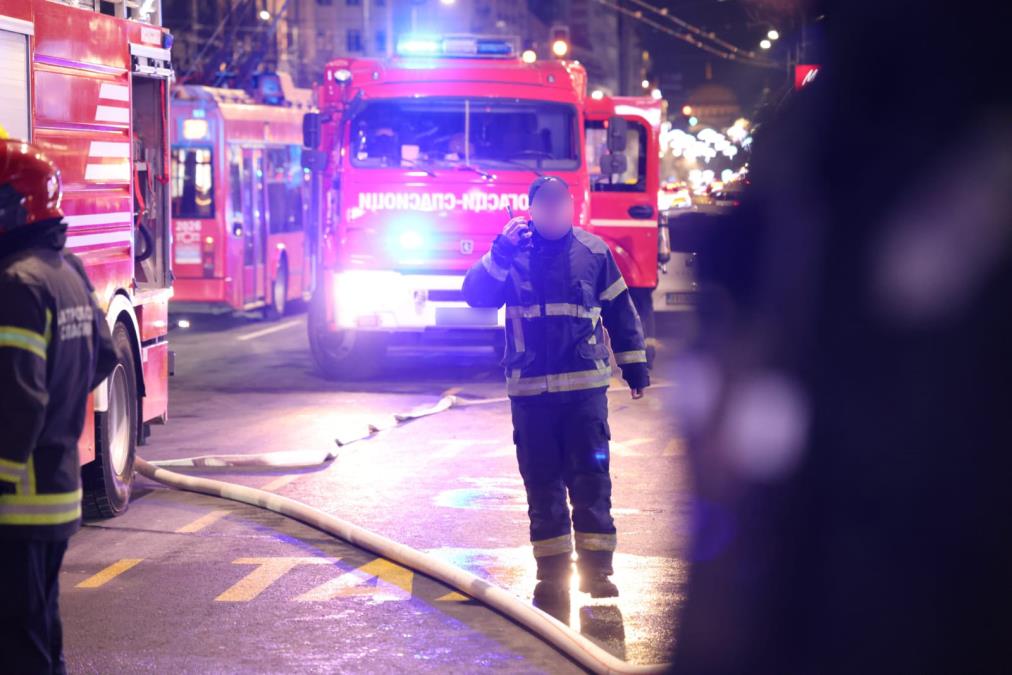 BUKTINJA KOD FUTOGA, POŽAR ALARMIRAO NOVI SAD Vatrena stihija progutala celu površinu, dim se širi ka gradu (FOTO)